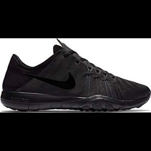 Black Nike workout shoes